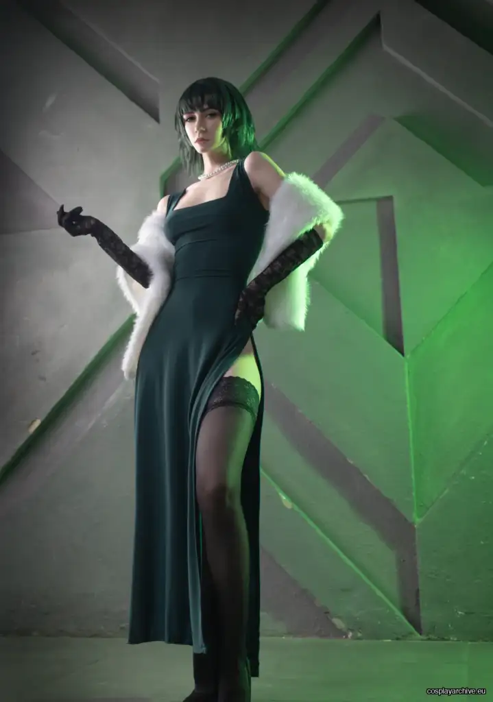 Donna Loli cosplay photo 9