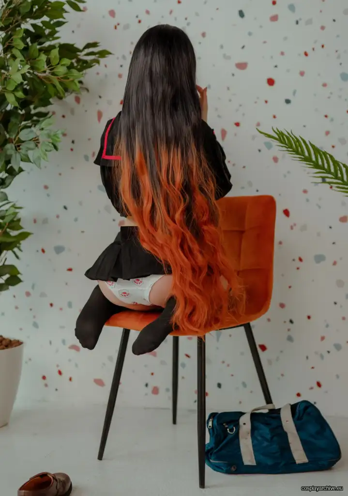 Donna Loli cosplay photo 18