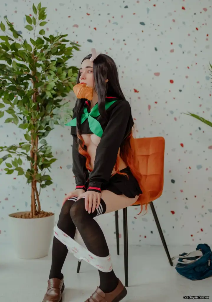 Donna Loli cosplay photo 22