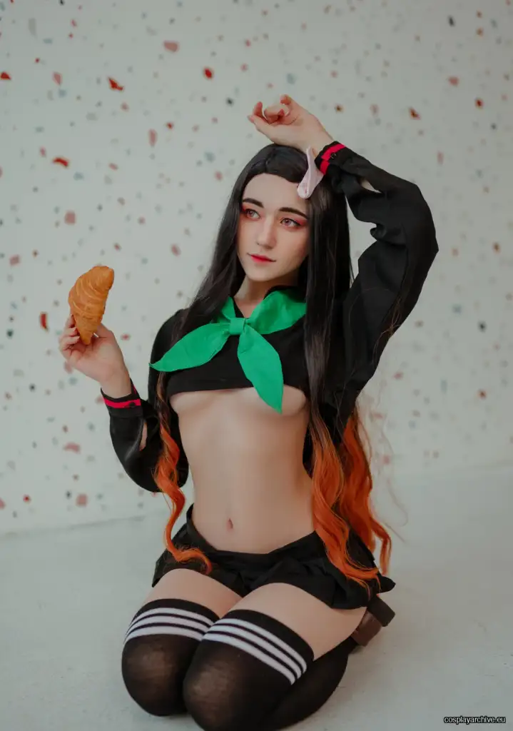 Donna Loli cosplay photo 24