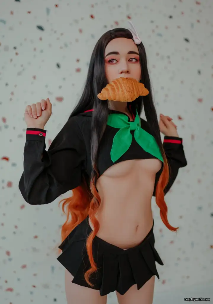 Donna Loli cosplay photo 25