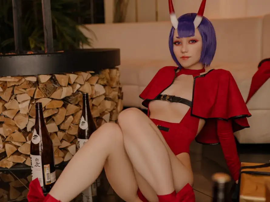 Donna Loli cosplay photo 28