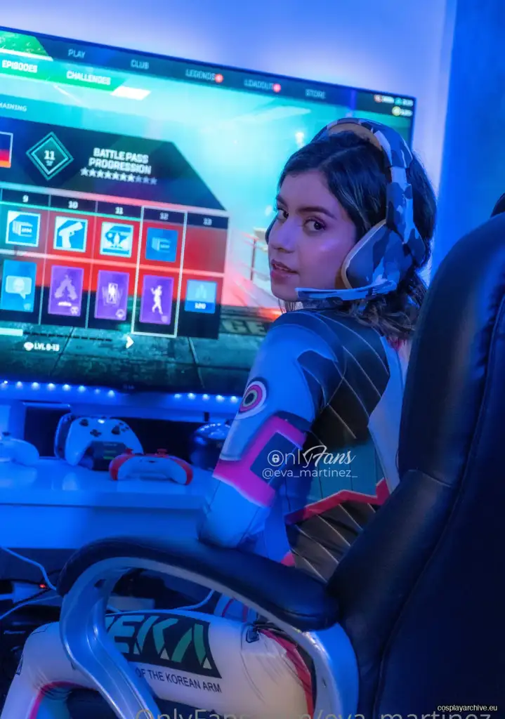 Eva Martinez cosplay photo 14