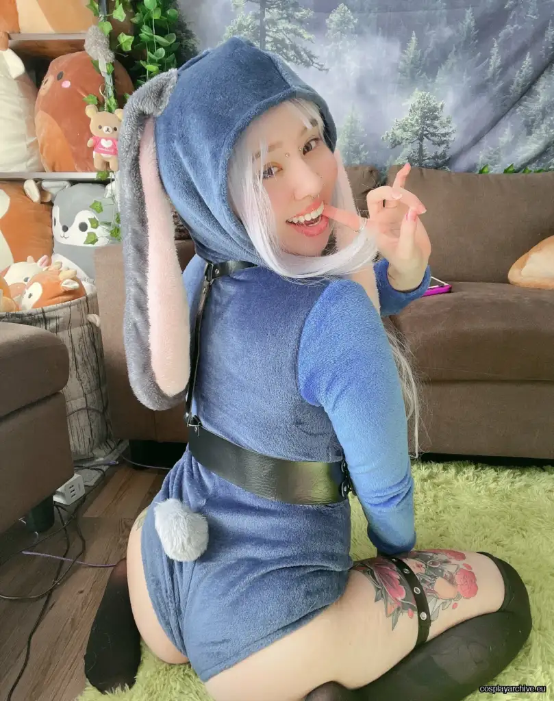 HanimePuppi cosplay photo 1