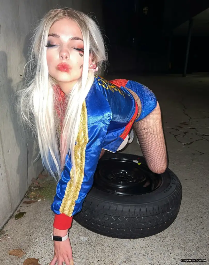 Lina Nekita cosplay photo 13