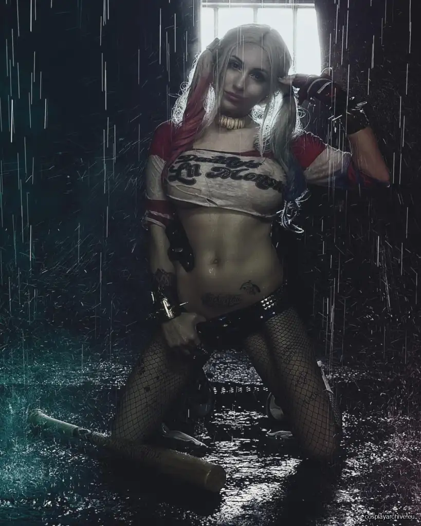 Liz Katz cosplay photo 14