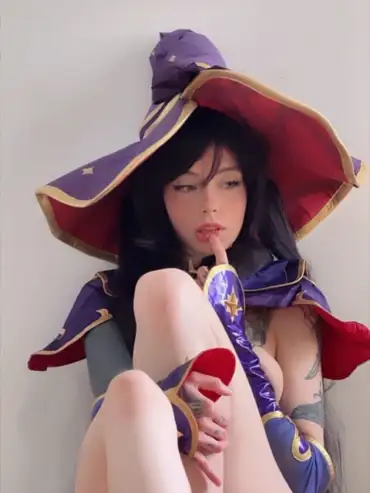 Lunara Fawn cosplay photo 12