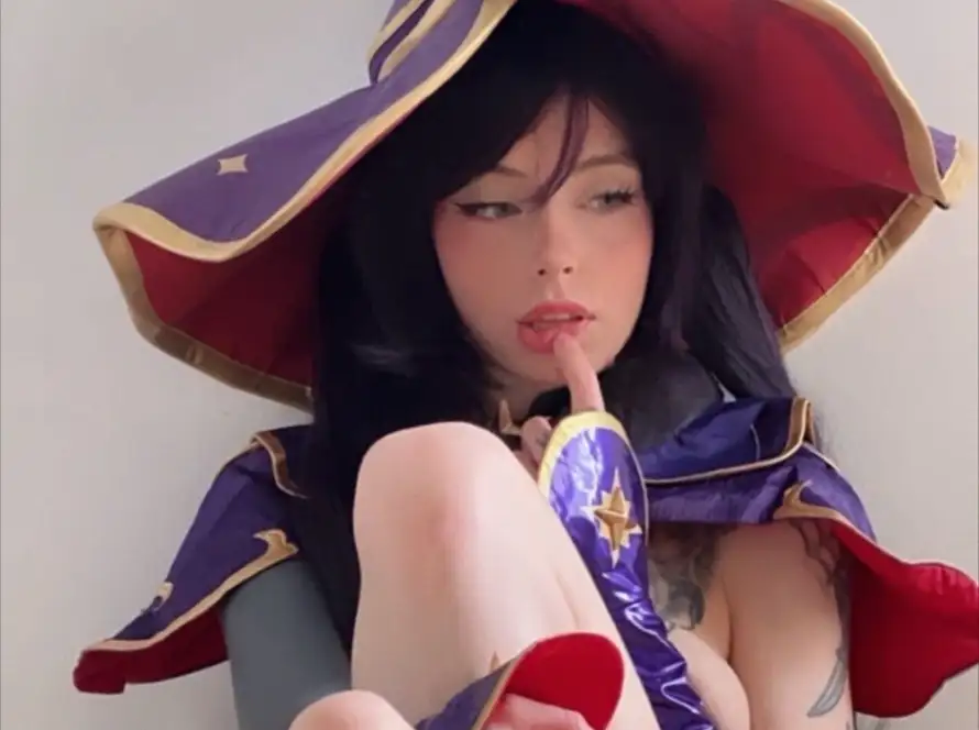 Lunara Fawn cosplay photo 12