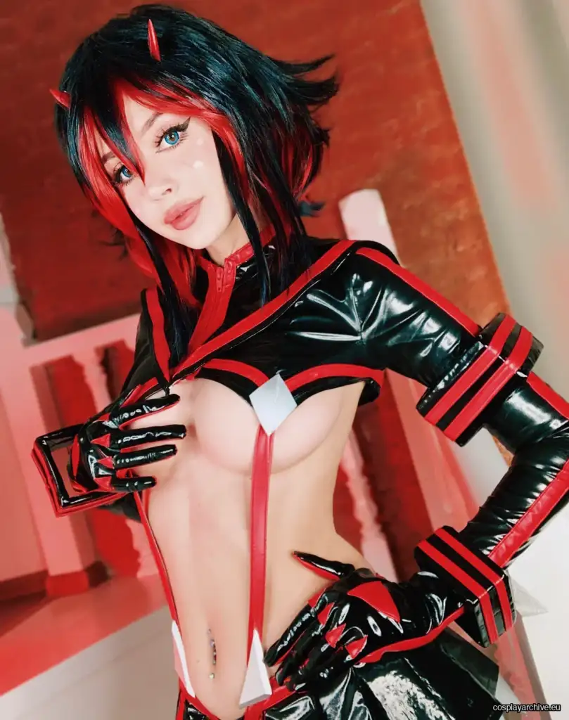 Purple Bitch cosplay photo 4